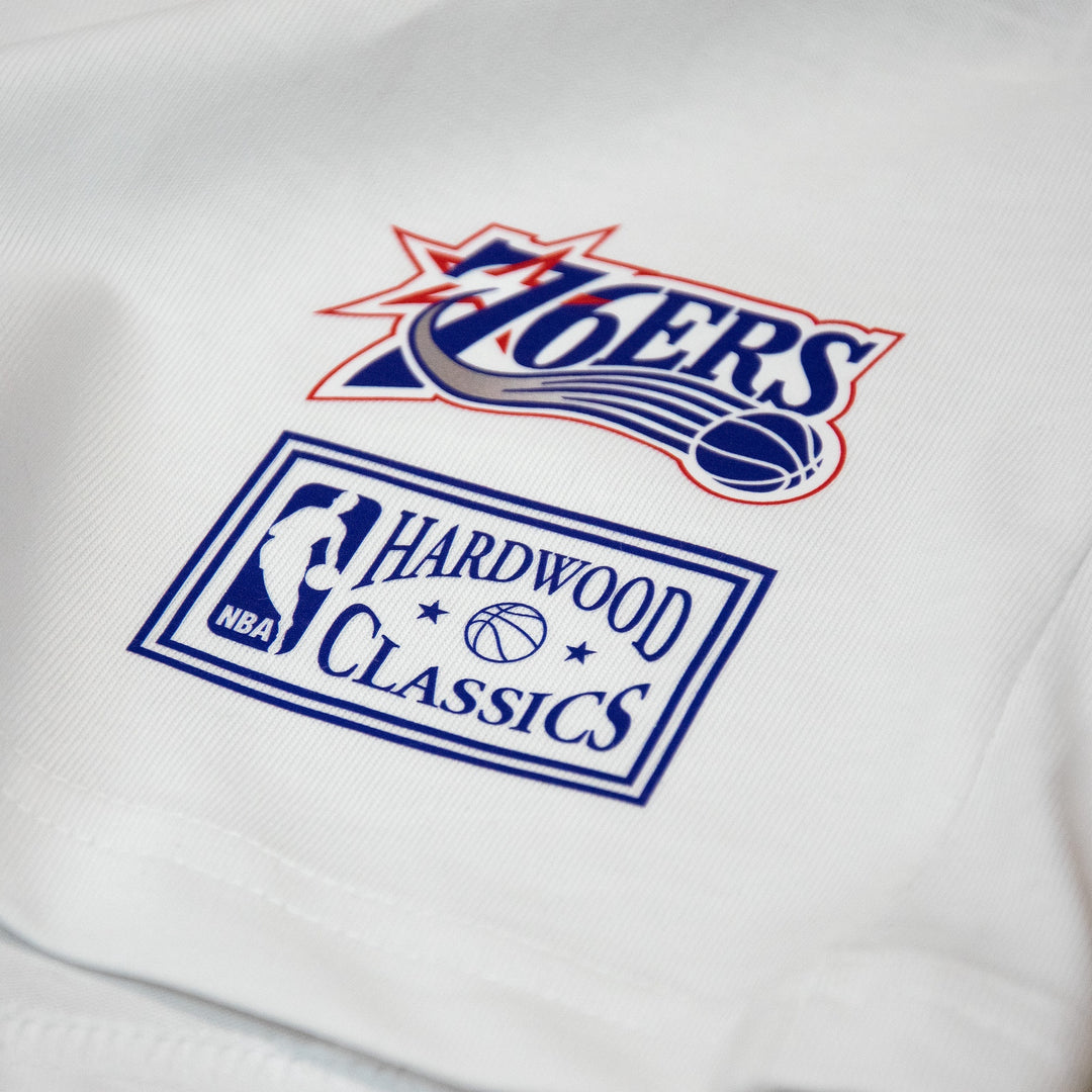 Allen Iverson Philadelphia 76ers NBA Classic Sport Player Tee Mitchell &amp; Ness White
