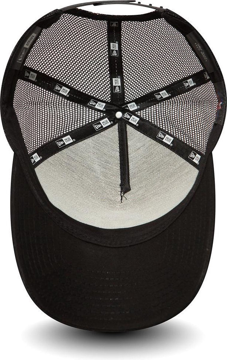 New York Yankees MLB League Essential A-Frame Trucker Snapback New Era Black/Black