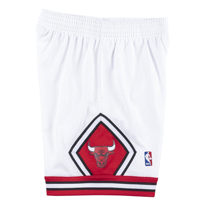 Chicago Bulls 1997-1998 NBA Swingman Shorts White Mitchell &amp; Ness