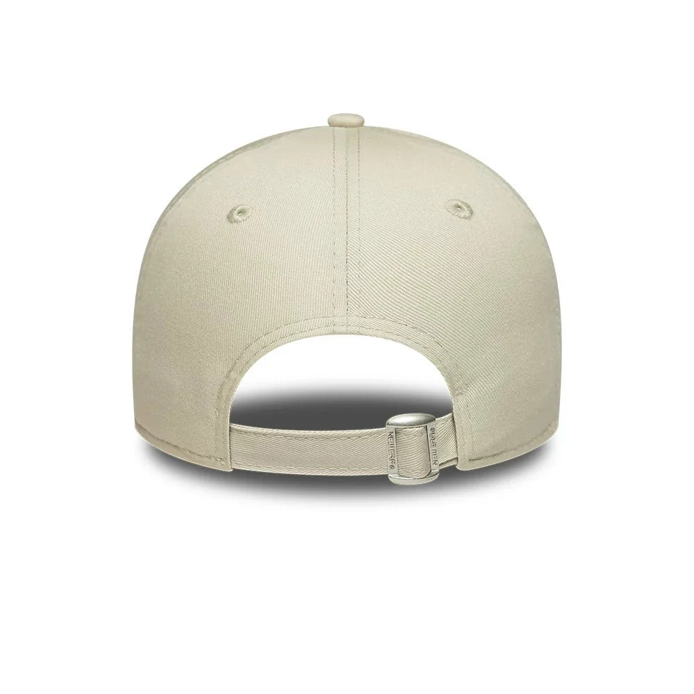 New York Yankees MLB Womens League Essential 9Forty Strapback New Era Cream/Burgundy