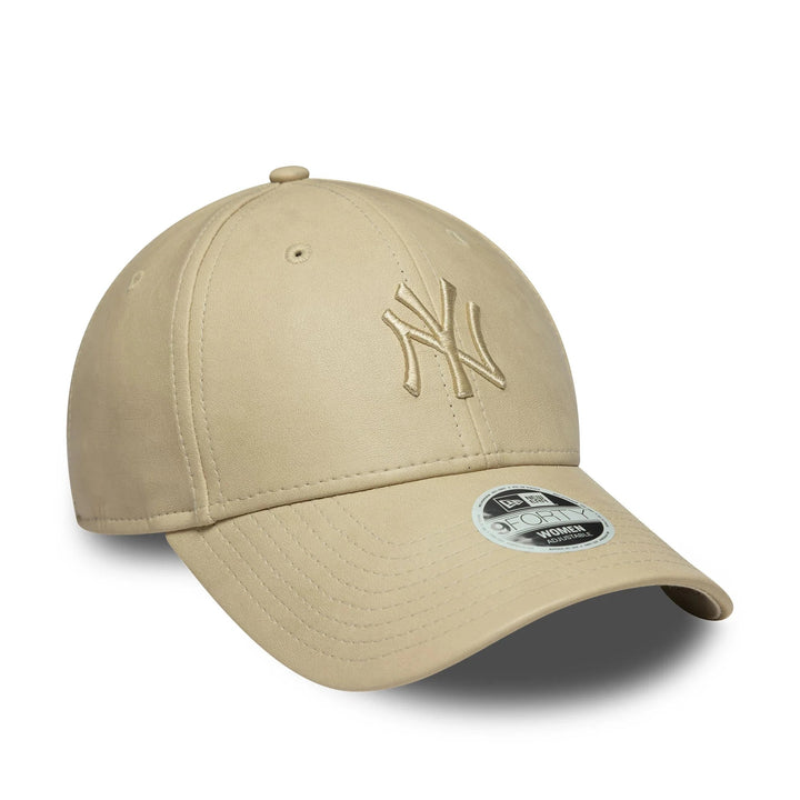 New York Yankees MLB NOS Womens LGE Essential 9Forty Strapback Beige