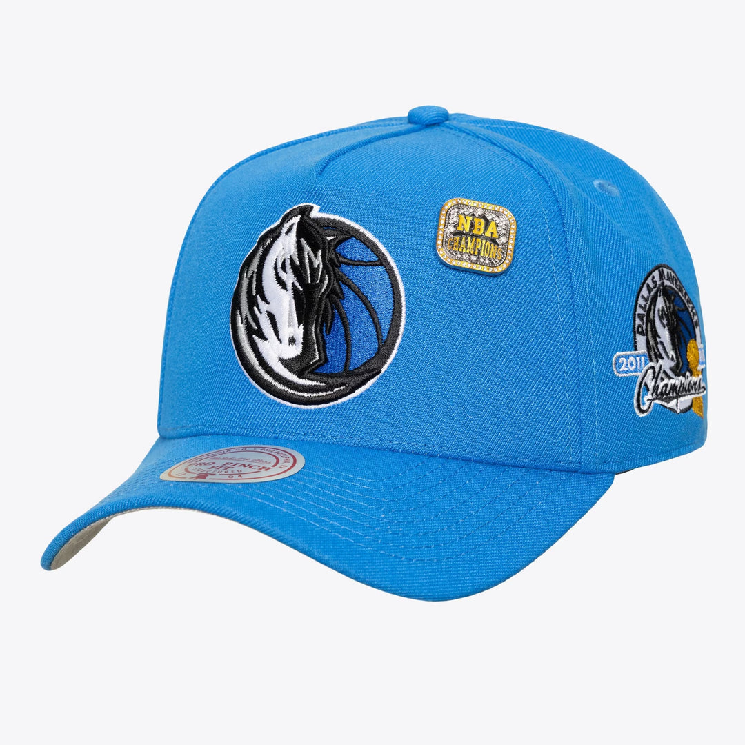 Dallas Mavericks NBA Legacy Made Champ Pro Pinch Snapback Mitchell &amp; Ness Blue
