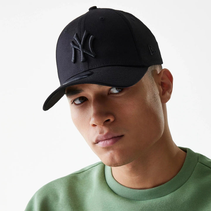 Classic New York Yankees 39Thirty Fitted New Era Black/Black
