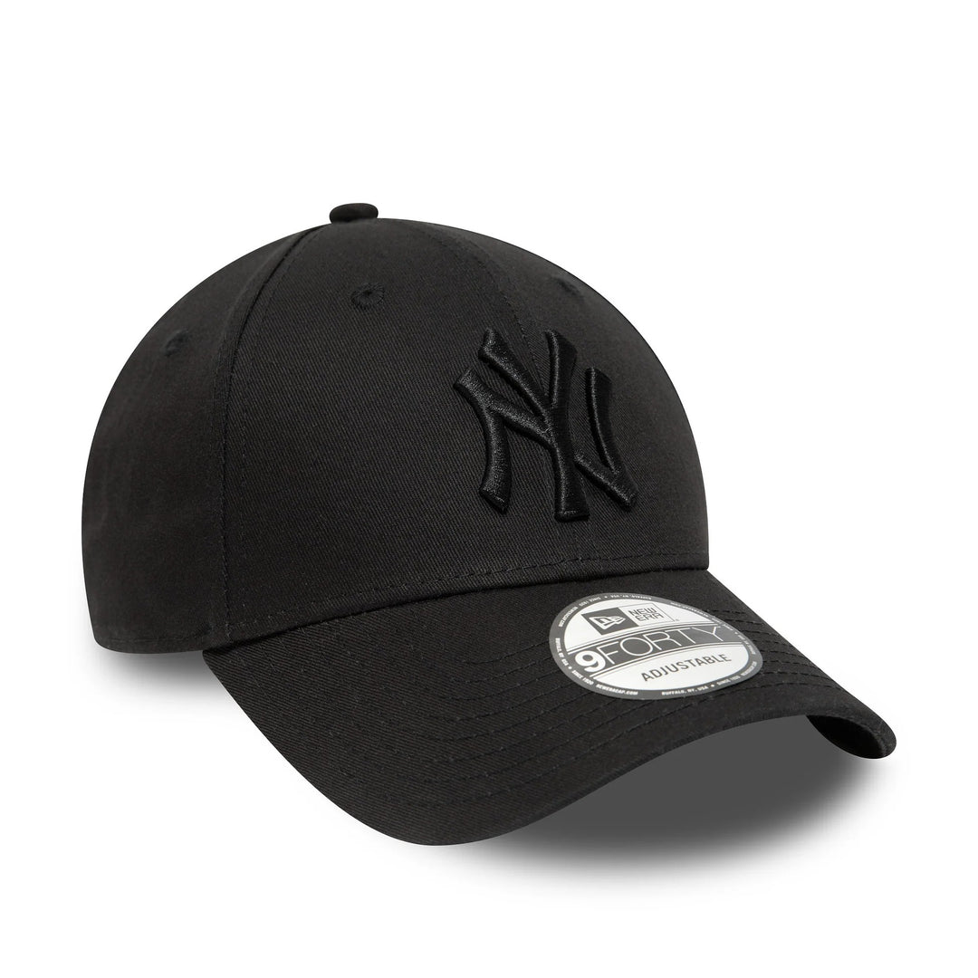 New York Yankees MLB League Essential 9FORTY Strapback New Era Black/Black