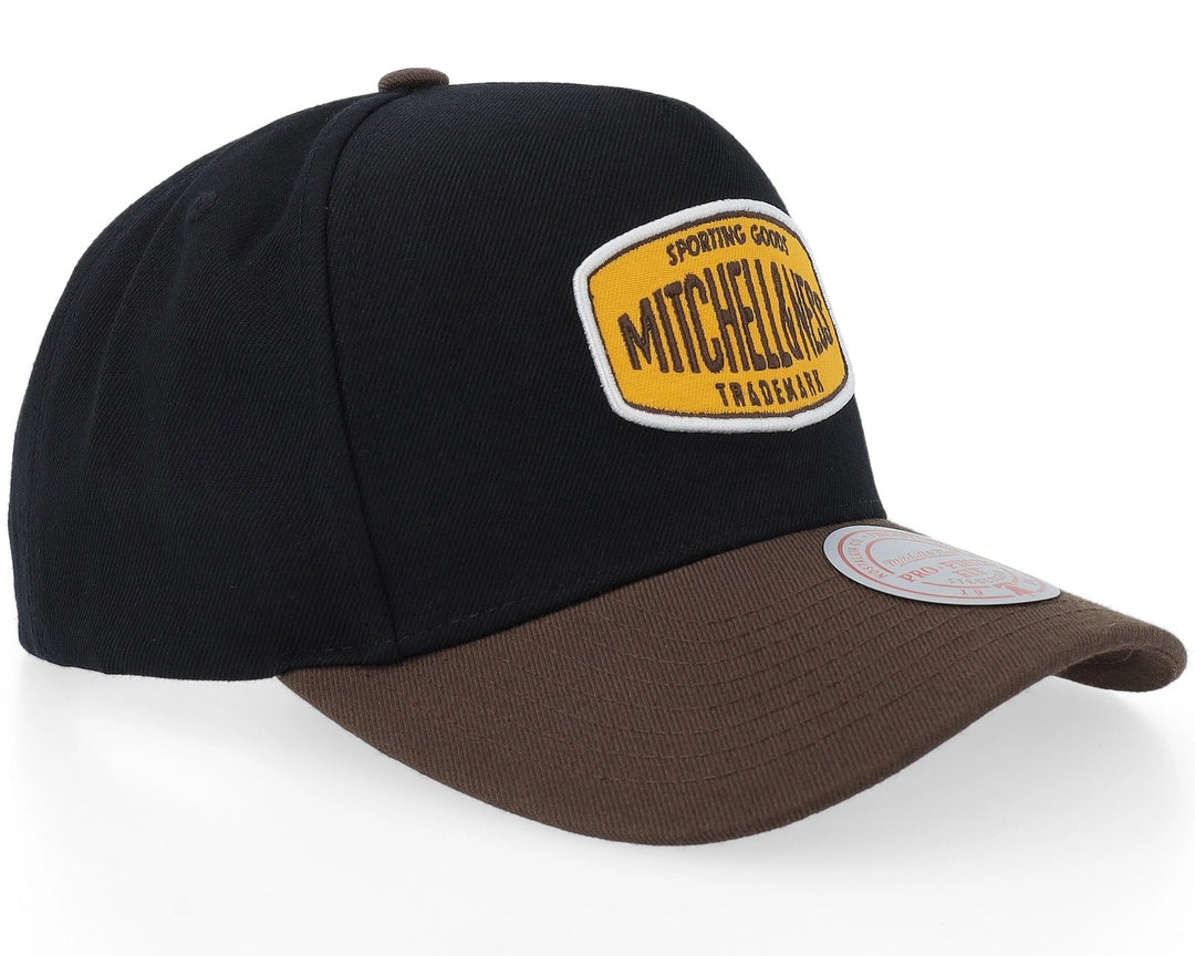 Branded Sporting Pro Pinch Snapback Mitchell &amp; Ness Black/Brown