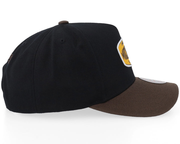 Branded Sporting Pro Pinch Snapback Mitchell &amp; Ness Black/Brown