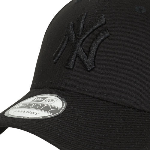 New York Yankees League Essential 9FORTY Strapback New Era Black/Black