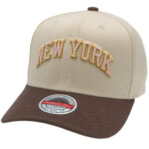 New York Knicks NBA Blush Sand Classic Red Snapback Mitchell & Ness Cream/Brown