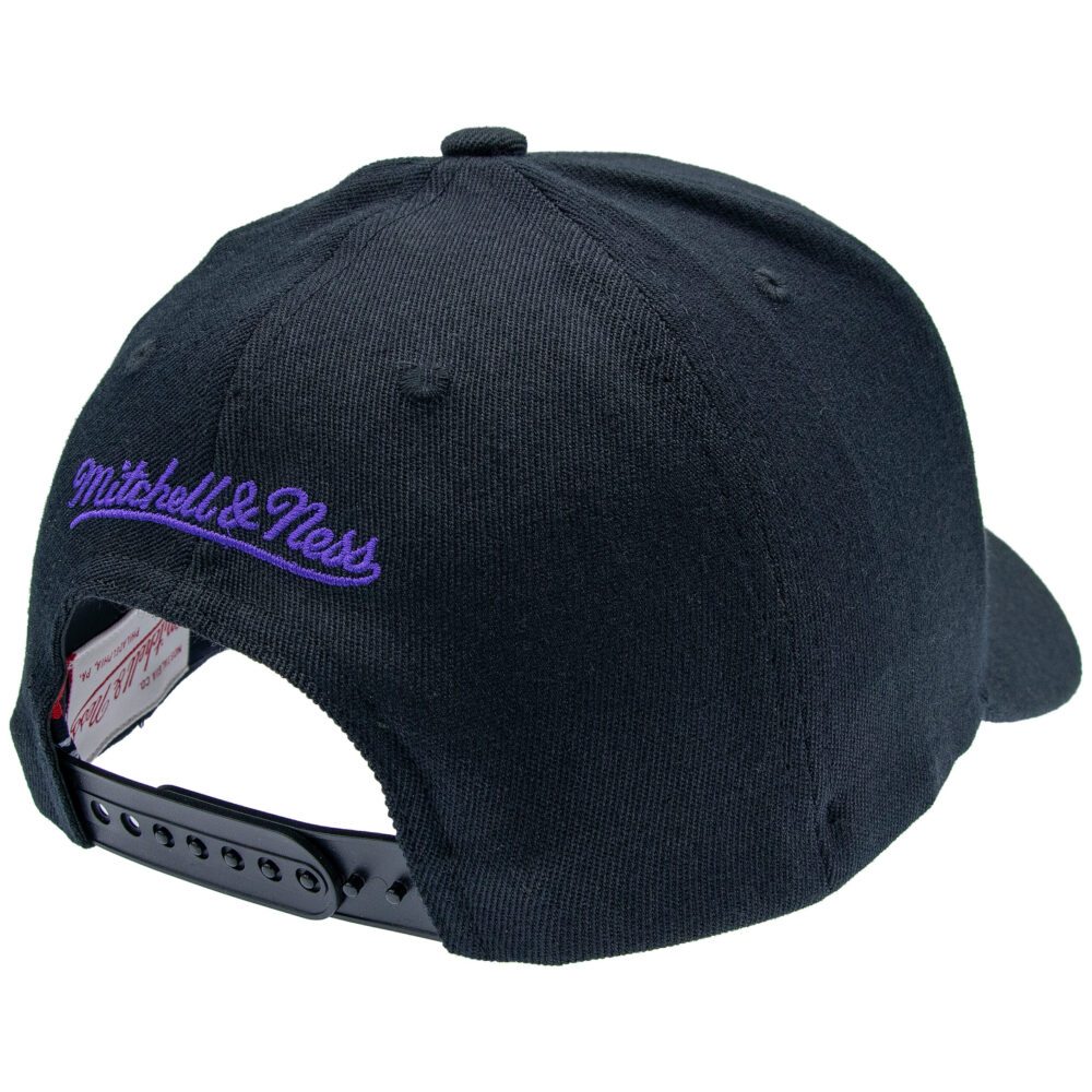 WWE Logo Wrestlemania Undertaker Classic Red Snapback Mitchell & Ness Black – Bild 2